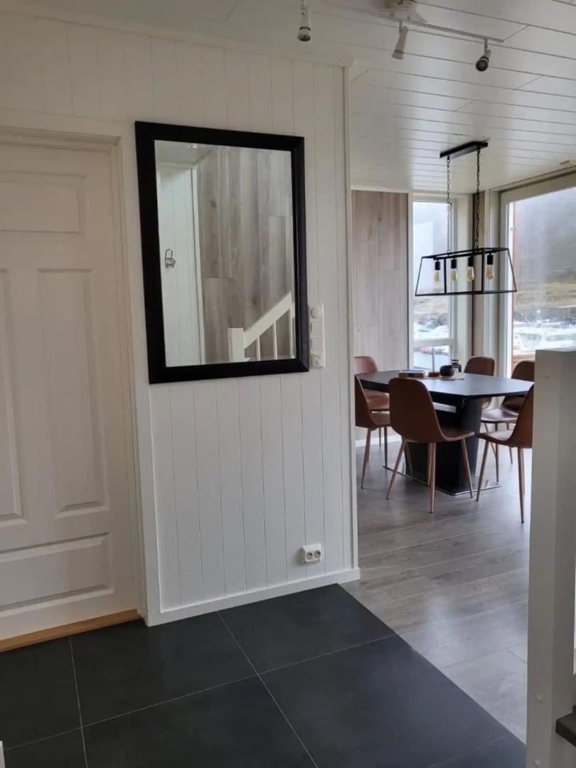 Spektakulaer Rorbu I Autentiske Omgivelser Ballstad Esterno foto