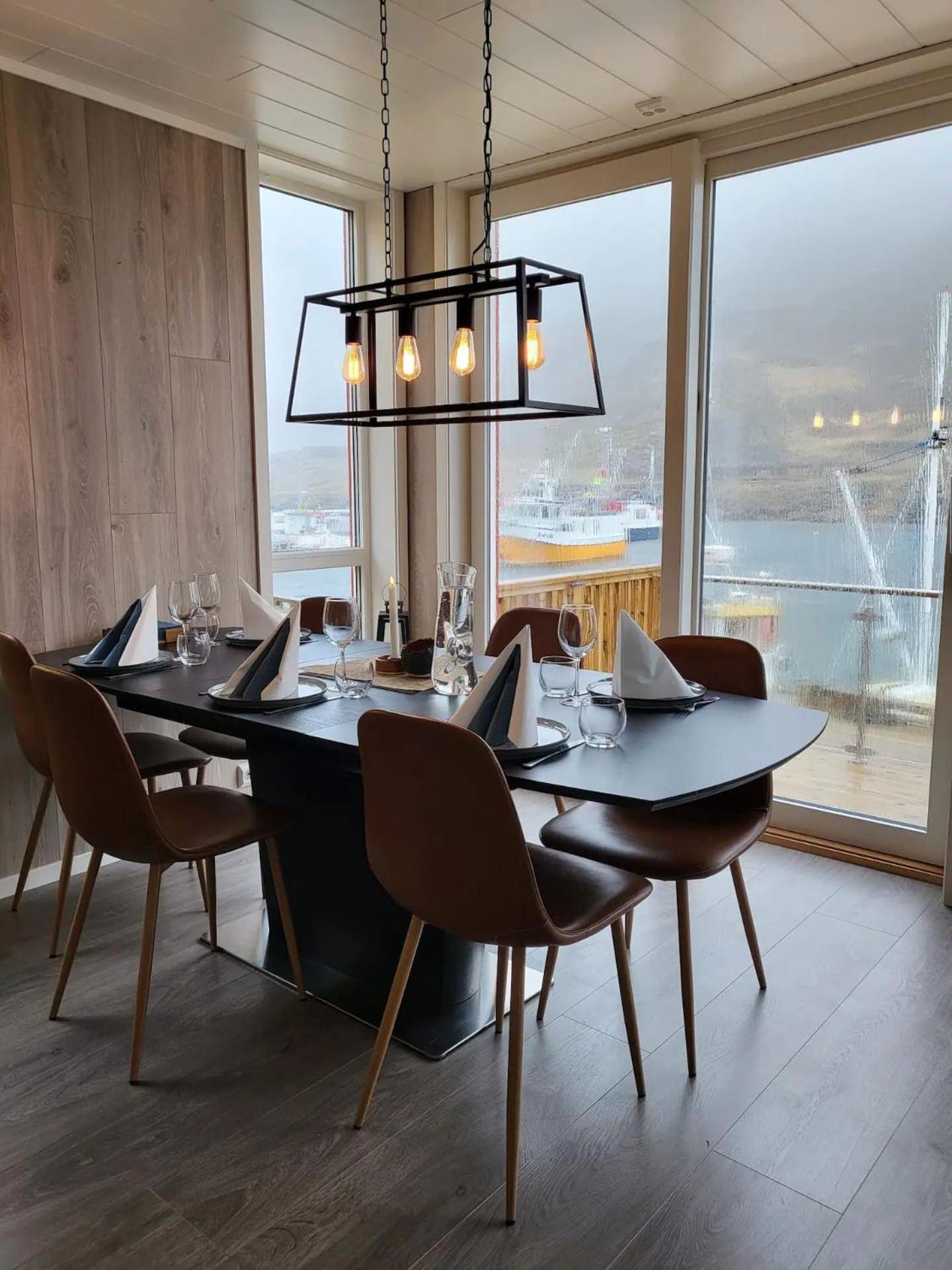 Spektakulaer Rorbu I Autentiske Omgivelser Ballstad Esterno foto